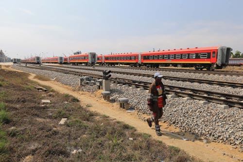 中国铁建承建海外最长铁路竣工--中国央企新闻