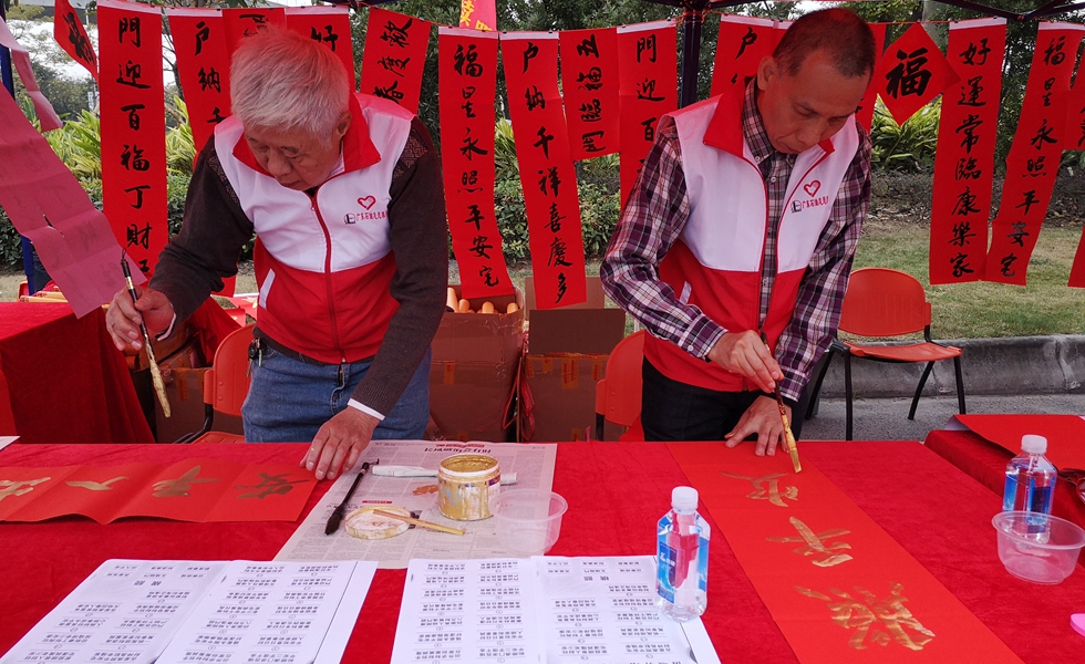 情暖驛站活動開展8年來，中國石化與廣東共青團累計組織了4萬名志願者，累計服務了超過320萬的“返鄉摩騎”和4200萬的春運返鄉人員。